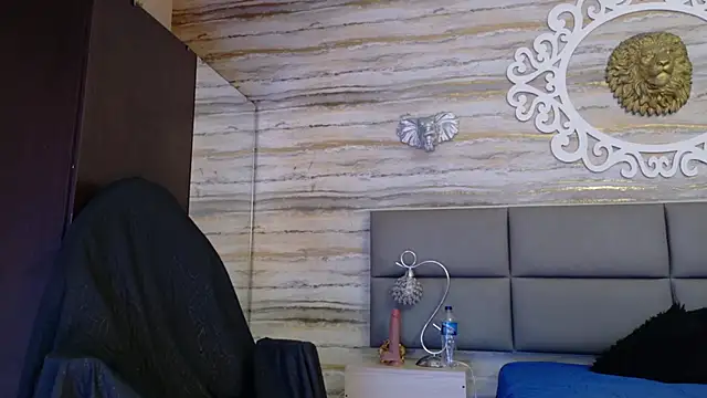 Snapshot of oliver__brown chatting on June 27, 2026, 9:43 pm oliver brown online show from June 27, 2026, 9:43 pm