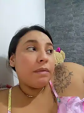 LizzRouse online show from November 16, 2025, 3:44 am