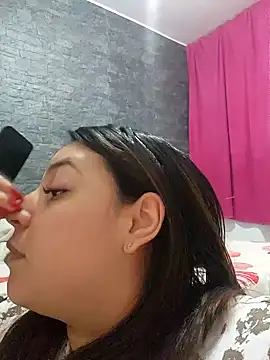 LizzRouse online show from November 1, 2025, 11:04 am