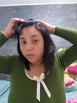 Snapshot of LizzRouse chatting on January 14, 2026, 6:00 pm LizzRouse online show from January 14, 2026, 6:00 pm