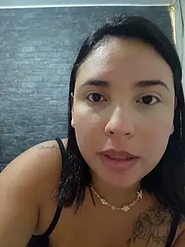 Snapshot of LizzRouse chatting on January 6, 2026, 12:31 pm LizzRouse online show from January 6, 2026, 12:31 pm