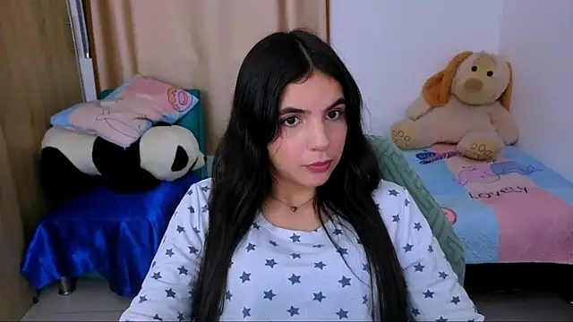 Snapshot of _elenna chatting on September 22, 2025, 5:41 pm elenna online show from September 22, 2025, 5:41 pm