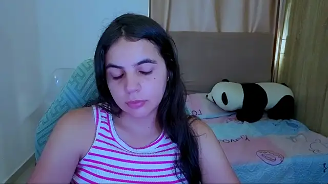 Snapshot of _elenna chatting on July 8, 2026, 6:08 pm elenna online show from July 8, 2026, 6:08 pm