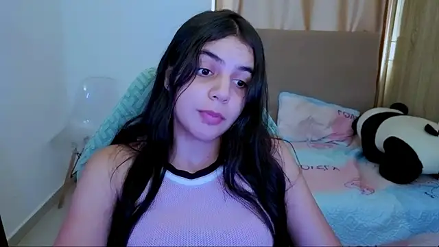 Snapshot of _elenna chatting on July 15, 2026, 5:53 pm elenna online show from July 15, 2026, 5:53 pm