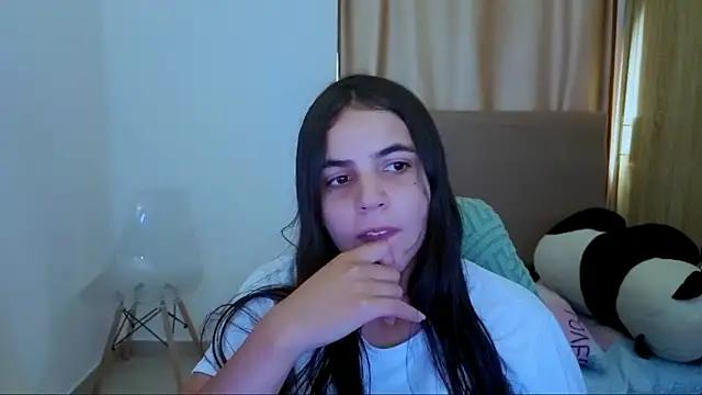 Snapshot of _elenna chatting on July 2, 2026, 5:41 pm elenna online show from July 2, 2026, 5:41 pm