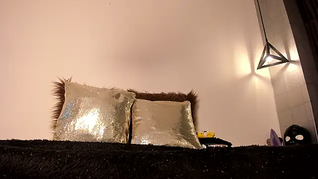  rebecca1 online show from March 19, 2025, 8:43 pm