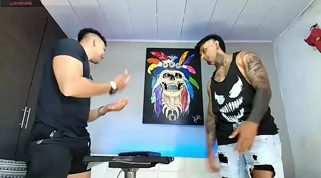 Snapshot of GendersonFit chatting on January 29, 2025, 2:21 pm GendersonFit online show from January 29, 2025, 2:21 pm