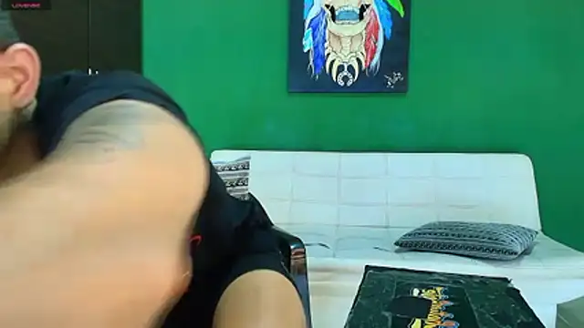 Snapshot of GendersonFit chatting on November 1, 2025, 11:53 pm GendersonFit online show from November 1, 2025, 11:53 pm