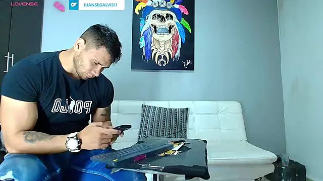 Snapshot of GendersonFit chatting on March 5, 2025, 3:40 pm GendersonFit online show from March 5, 2025, 3:40 pm