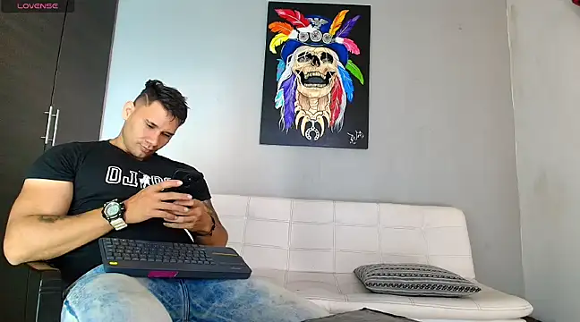 Snapshot of GendersonFit chatting on February 12, 2025, 10:26 pm GendersonFit online show from February 12, 2025, 10:26 pm