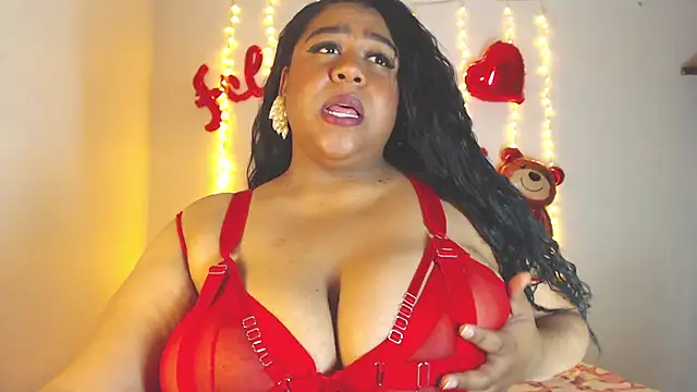 Snapshot of BiancaFollerach chatting on February 15, 2026, 11:09 am BiancaFollerach online show from February 15, 2026, 11:09 am