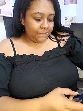 BiancaFollerach online show from April 10, 2026, 5:53 pm