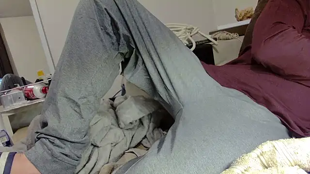 Snapshot of mike30nbg chatting on October 10, 2025, 7:04 pm mike30nbg online show from October 10, 2025, 7:04 pm