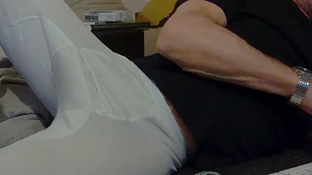 Snapshot of mike30nbg chatting on December 1, 2025, 7:59 pm mike30nbg online show from December 1, 2025, 7:59 pm