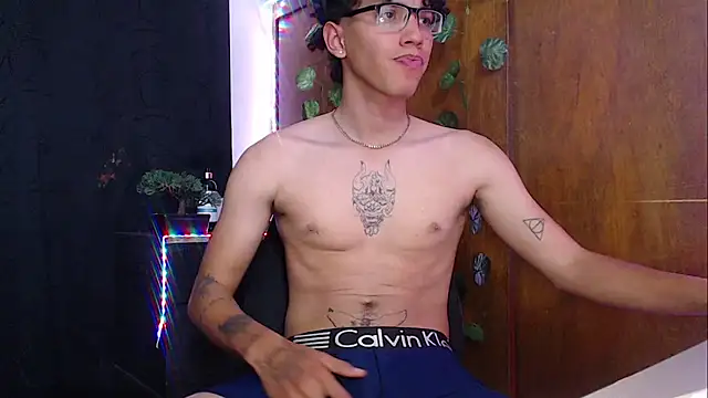 austinsantana online show from March 2, 2025, 7:32 am