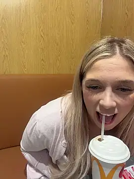 CherryAuroraa online show from March 22, 2026, 6:31 pm