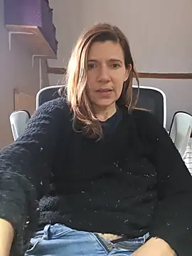 Lina lou4 online show from February 5, 2026, 3:41 pm