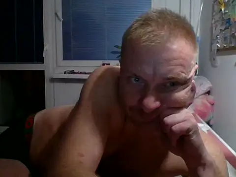 82liska online show from October 26, 2025, 1:50 am