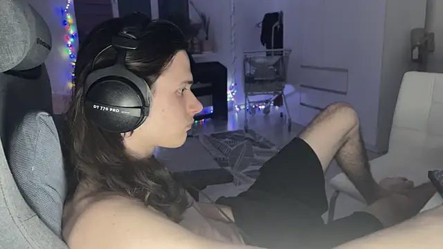 CandyChell online show from February 21, 2026, 8:22 pm