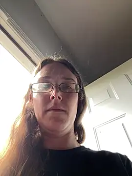 Dakota 02 online show from April 13, 2026, 1:59 pm