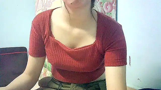 Snapshot of lovelydesi21 chatting on February 11, 2025, 4:56 pm lovelydesi21 online show from February 11, 2025, 4:56 pm