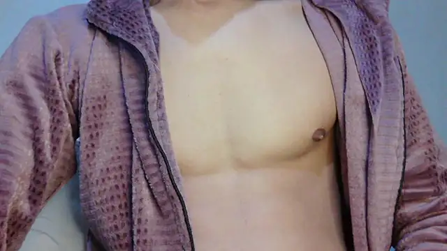 Snapshot of roccosif696 chatting on March 15, 2026, 1:40 pm roccosif696 online show from March 15, 2026, 1:40 pm