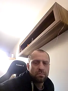 Snapshot of Roman0798 chatting on December 22, 2025, 2:39 pm Roman0798 online show from December 22, 2025, 2:39 pm