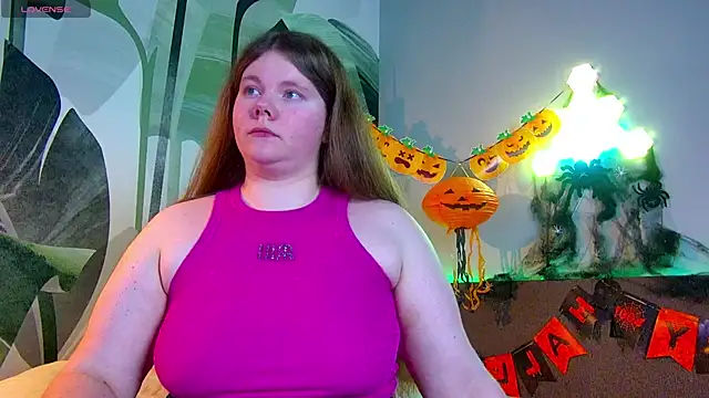 RubyValen online show from October 31, 2025, 3:47 am