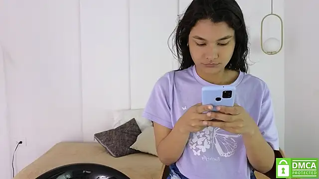 Snapshot of sexychanell_18 chatting on November 22, 2025, 1:21 pm sexychanell 18 online show from November 22, 2025, 1:21 pm