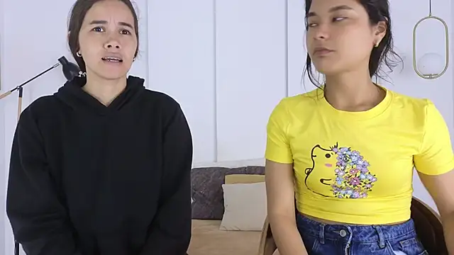 Snapshot of sexychanell_18 chatting on January 7, 2026, 1:27 pm sexychanell 18 online show from January 7, 2026, 1:27 pm