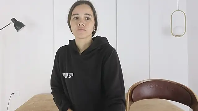 Snapshot of sexychanell_18 chatting on January 8, 2026, 1:17 pm sexychanell 18 online show from January 8, 2026, 1:17 pm