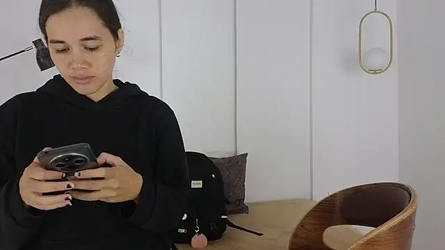 Snapshot of sexychanell_18 chatting on January 15, 2026, 1:14 pm sexychanell 18 online show from January 15, 2026, 1:14 pm