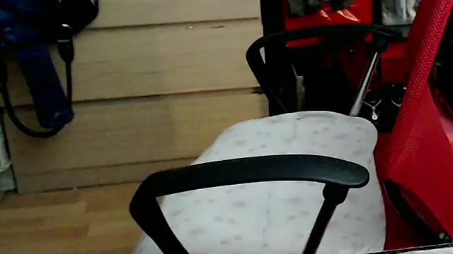 mayasmith online show from November 14, 2025, 8:12 pm