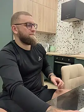 Bear bear  online show from February 25, 2025, 6:01 pm