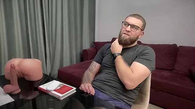 Bear bear  online show from March 10, 2025, 7:40 pm