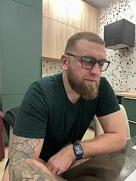 Bear bear  online show from February 25, 2025, 2:58 pm