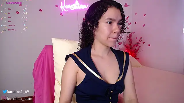 Snapshot of Karolina_1 chatting on February 7, 2025, 2:37 pm Karolina 1 online show from February 7, 2025, 2:37 pm