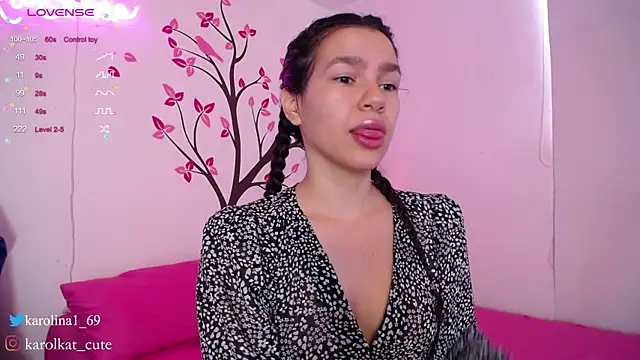 Snapshot of Karolina_1 chatting on March 15, 2025, 2:45 pm Karolina 1 online show from March 15, 2025, 2:45 pm