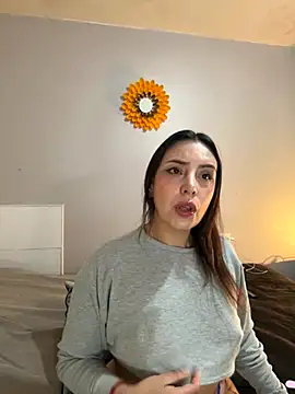 Snapshot of Freyja_soh chatting on October 12, 2025, 8:43 pm Freyja soh online show from October 12, 2025, 8:43 pm