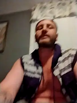 ShaneJames11 online show from May 13, 2026, 1:45 am