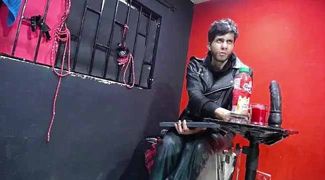 Snapshot of Master_rudeboy chatting on February 15, 2025, 4:14 am Master rudeboy online show from February 15, 2025, 4:14 am