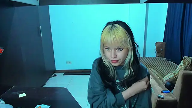 Akane-Mou online show from February 17, 2025, 7:15 am