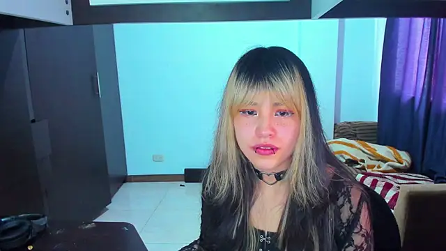 Akane-Mou online show from January 25, 2025, 5:40 pm