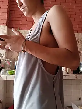 Snapshot of valeriaswang_Lucas chatting on May 13, 2026, 3:52 pm valeriaswang Lucas online show from May 13, 2026, 3:52 pm
