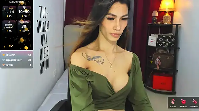 Trixie Mattel21 online show from March 19, 2025, 2:16 am