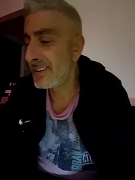 cuci45 online show from April 5, 2026, 10:49 pm