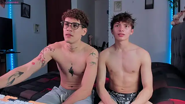 Snapshot of andybxby chatting on October 30, 2025, 10:17 pm andybxby online show from October 30, 2025, 10:17 pm