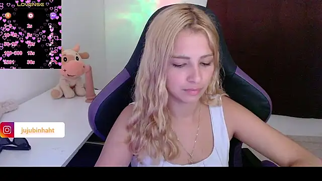 Snapshot of jujubinhahot chatting on March 8, 2025, 10:34 pm jujubinhahot online show from March 8, 2025, 10:34 pm