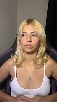 Snapshot of jujubinhahot chatting on October 18, 2025, 10:34 pm jujubinhahot online show from October 18, 2025, 10:34 pm