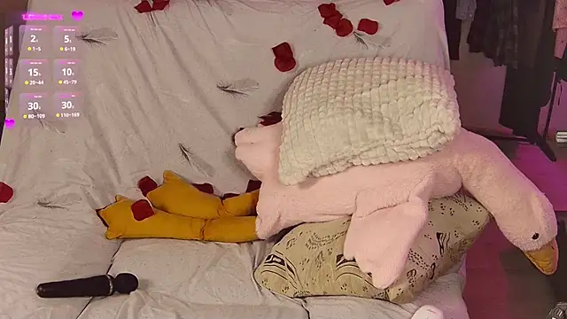 Snapshot of cutenessa chatting on February 15, 2025, 11:25 pm cutenessa online show from February 15, 2025, 11:25 pm